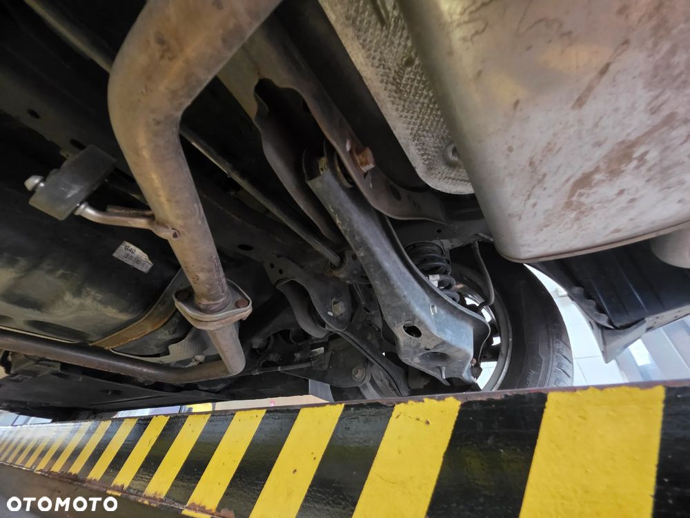Kia Ceed 1.4 L - 40
