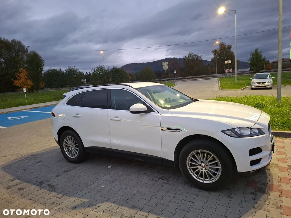 Jaguar F-Pace 2.0 i4D AWD Prestige - 29