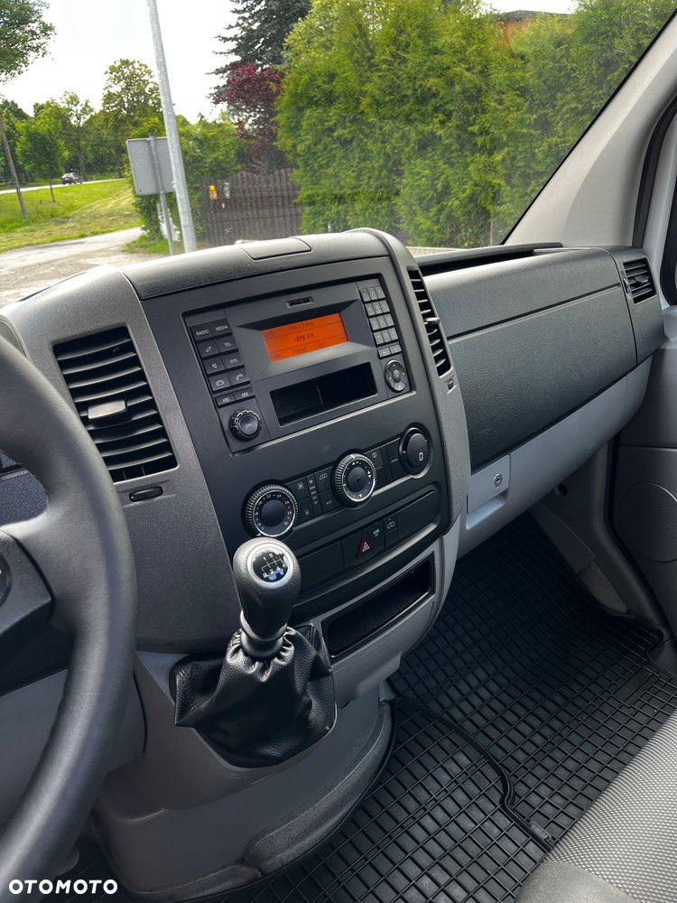 Mercedes-Benz Sprinter - 7