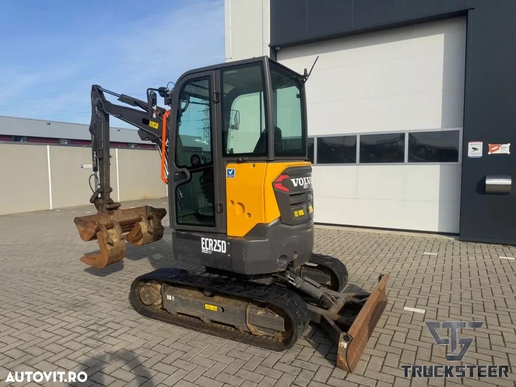 Volvo ECR 25D - 5