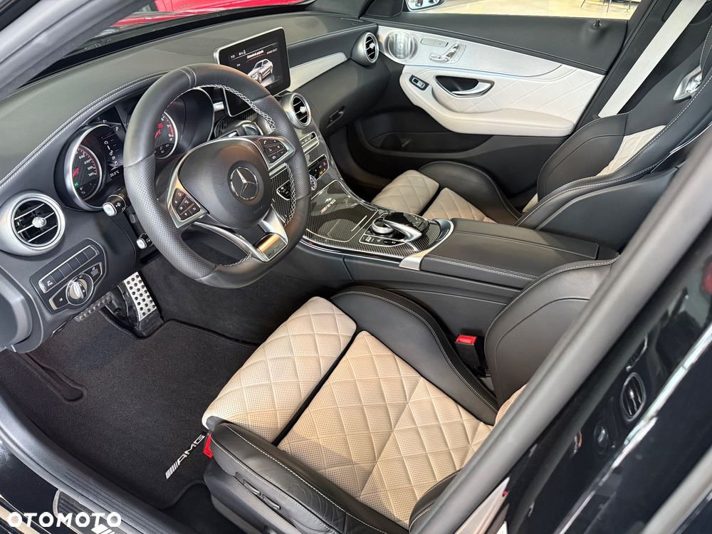 Mercedes-Benz Klasa C 63 S AMG 9G - 17