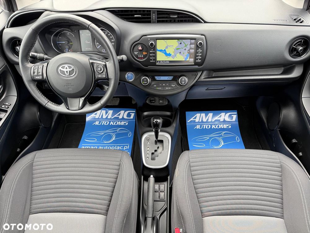 Toyota Yaris Hybrid 100 Active EU6 - 16
