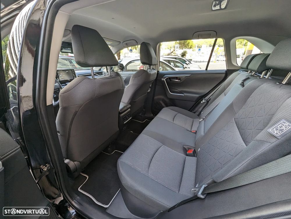 Toyota RAV4 2.5 HDF Comfort - 11