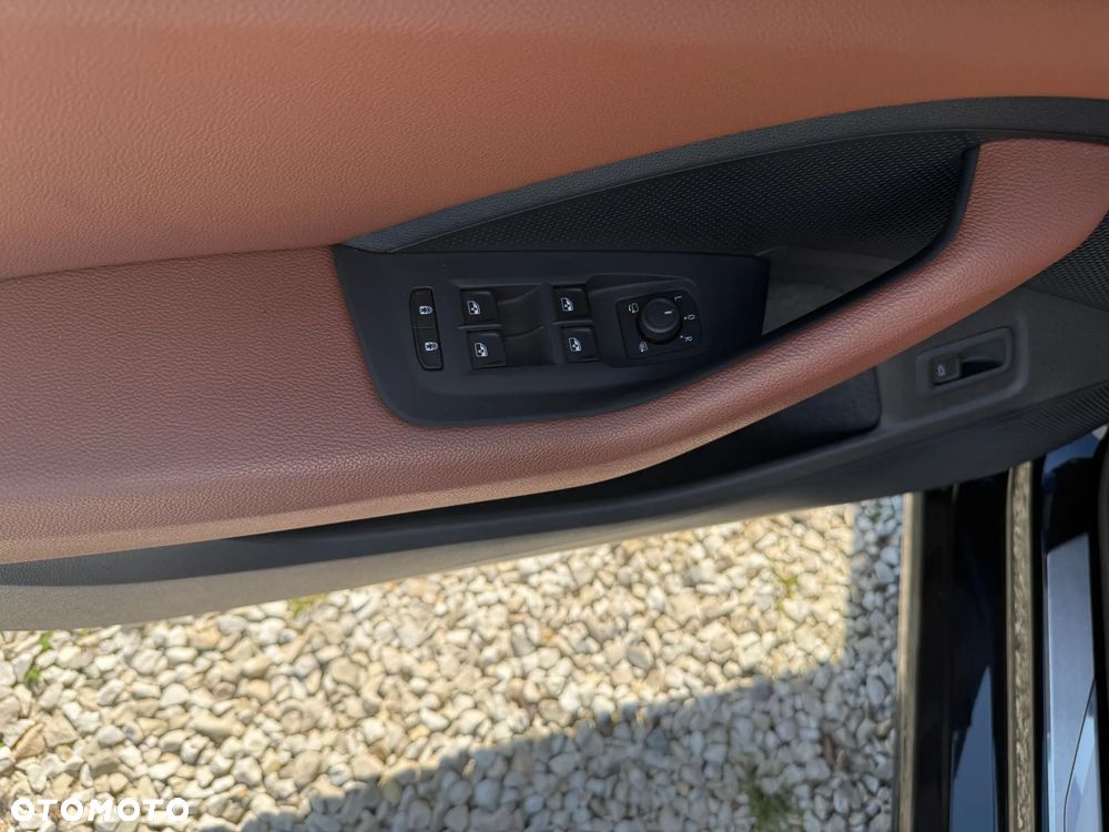 Skoda Superb 2.0 TDI SCR 4x4 L&K DSG - 21
