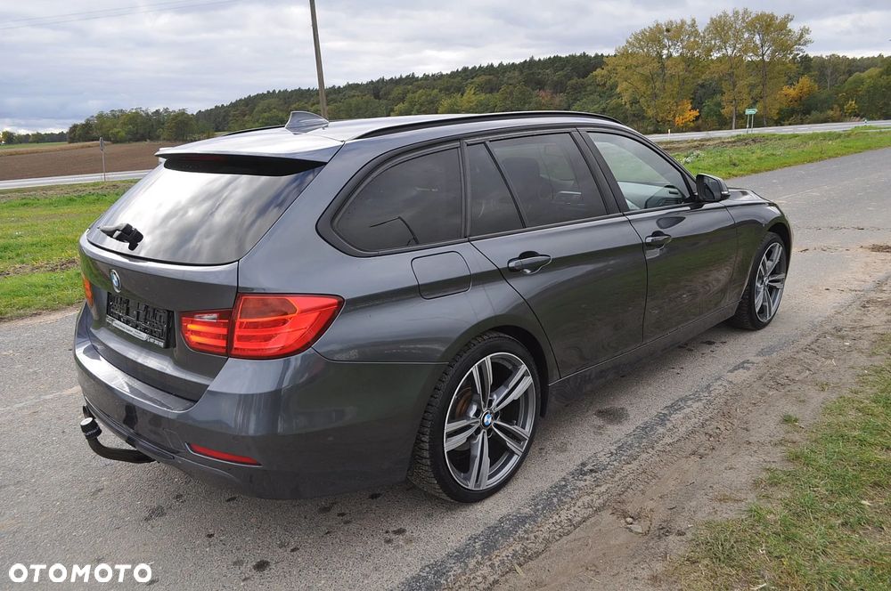 BMW Seria 3 318d Sport Line - 4