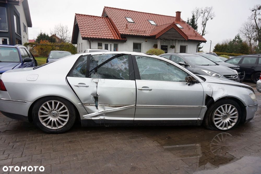 VOLKSWAGEN PHAETON  2004 LG9R 4.2 FSI V8 BGH 335KM GUL SREBRNY na części - 6