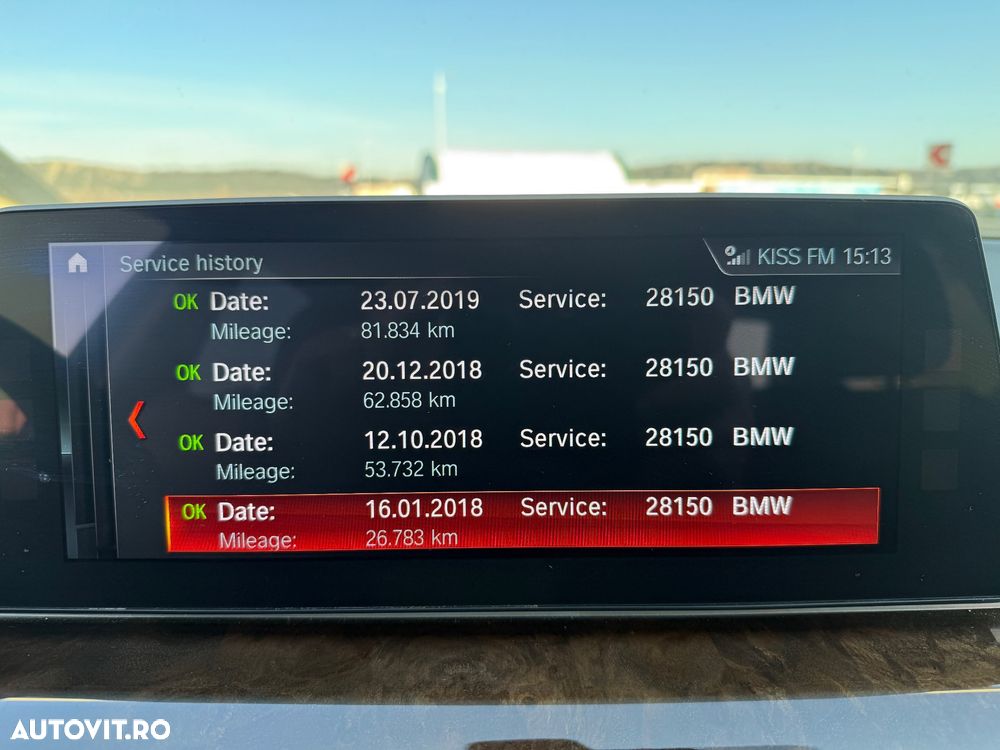 BMW Seria 5 520d xDrive AT - 38