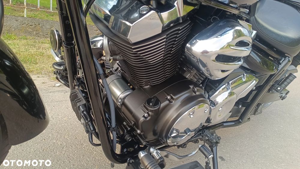 Yamaha XVS - 8