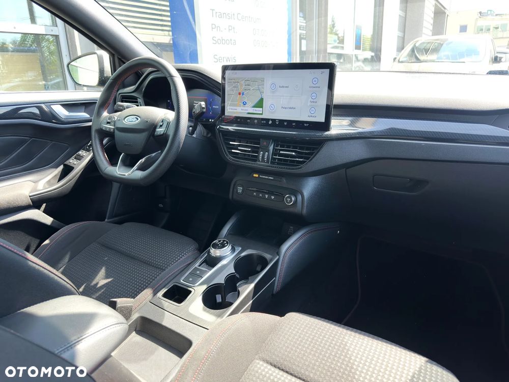 Ford Focus SW - 20