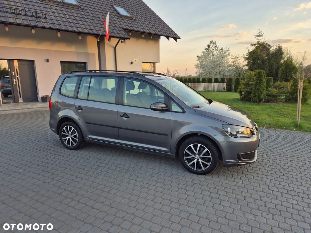 Volkswagen Touran 1.6 TDI DPF BlueMotion Technology DSG Comfortline - 23
