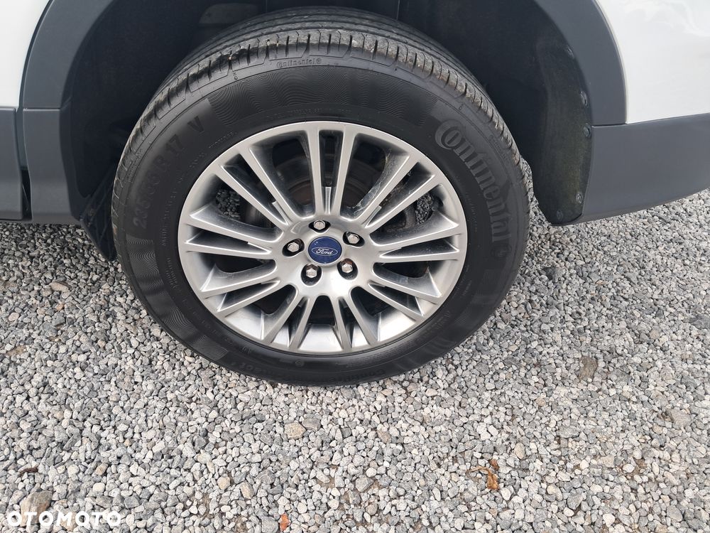 Ford Kuga 2.0 TDCi 2x4 Titanium - 19