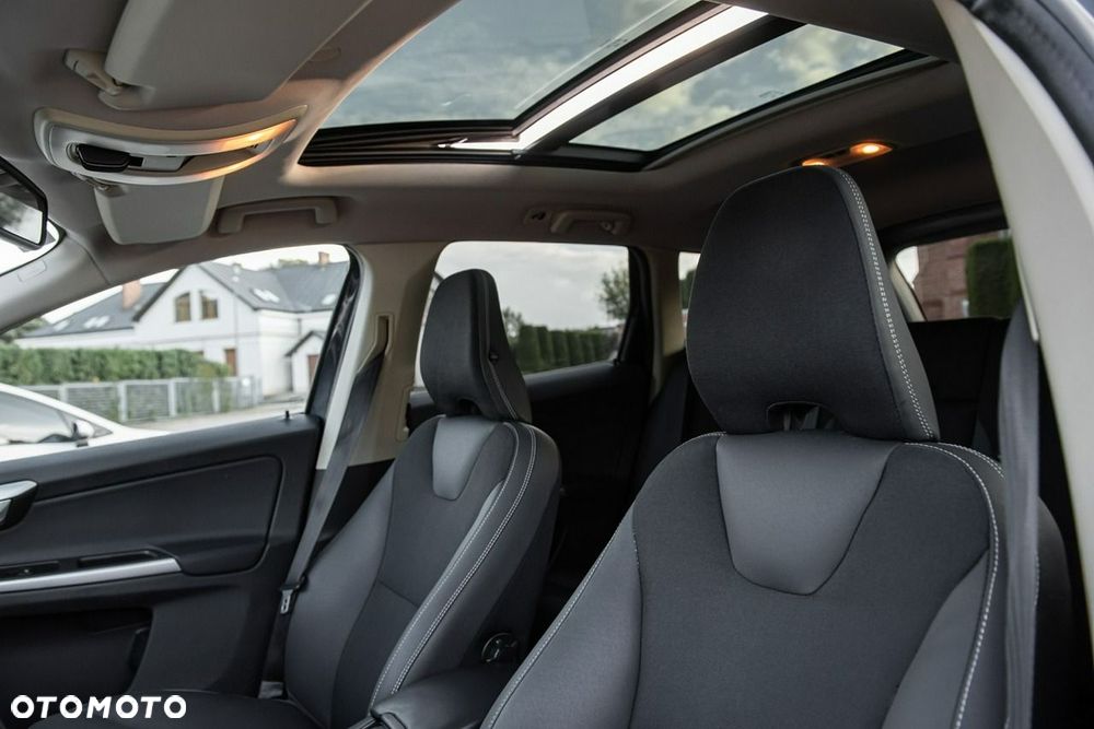 Volvo XC 60 2.4D AWD Summum - 8