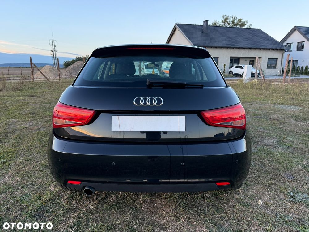 Audi A1 Sportback 1.6 TDI Attraction - 13