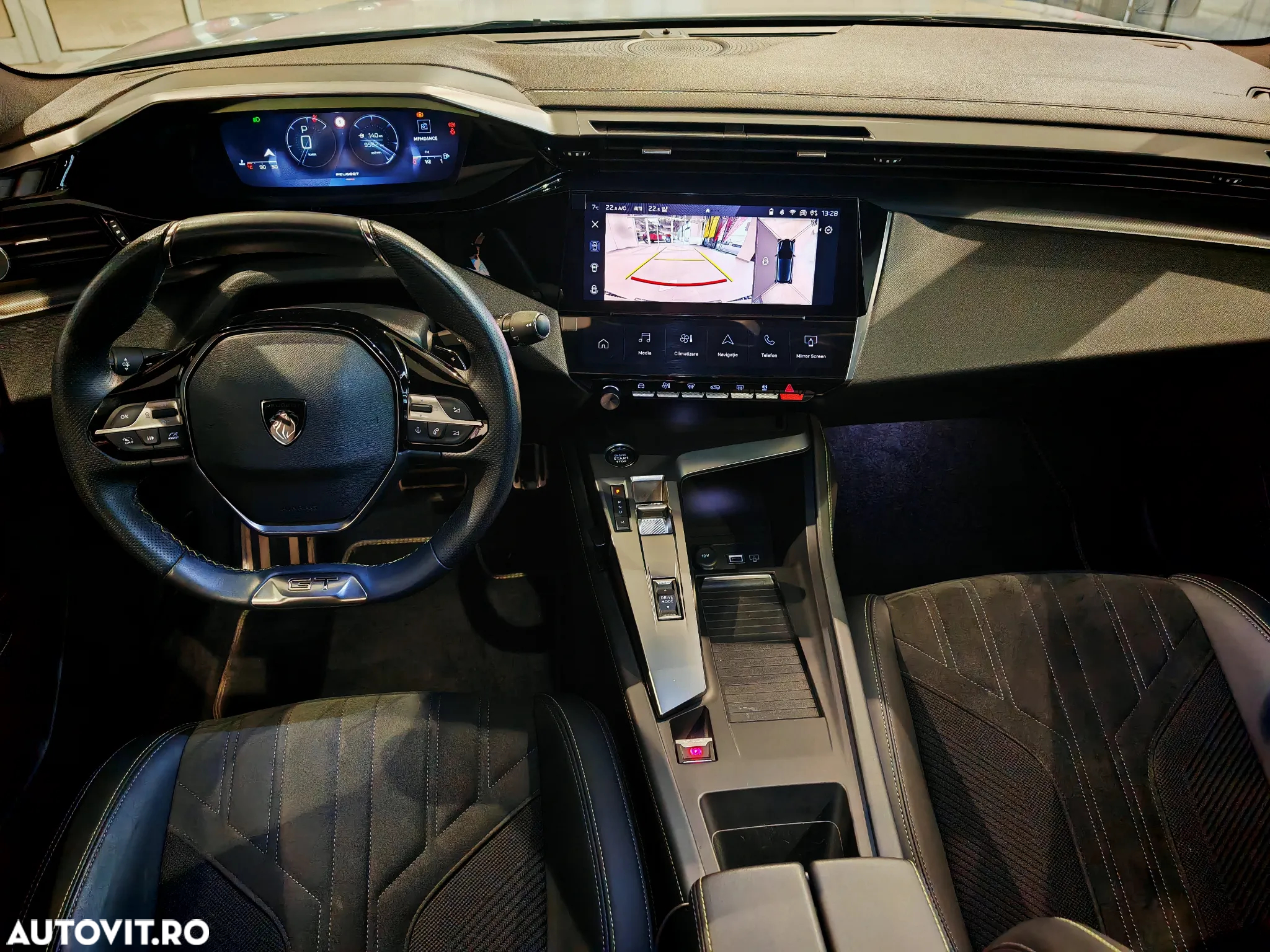 Peugeot 308 1.2L PureTech 130 S&S EAT8 GT - 10