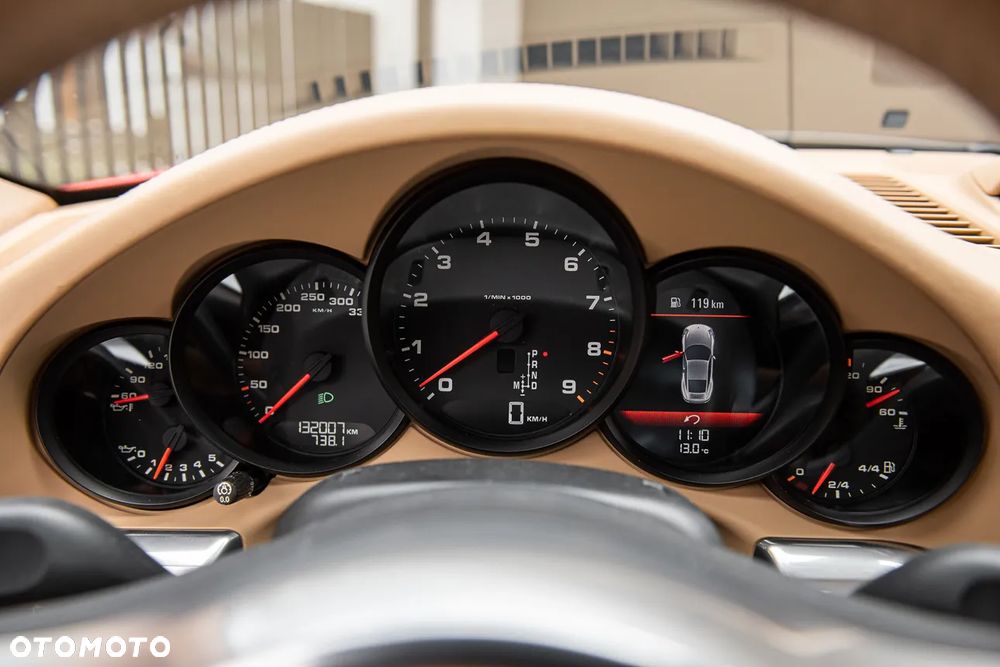 Porsche 911 Carrera PDK - 20