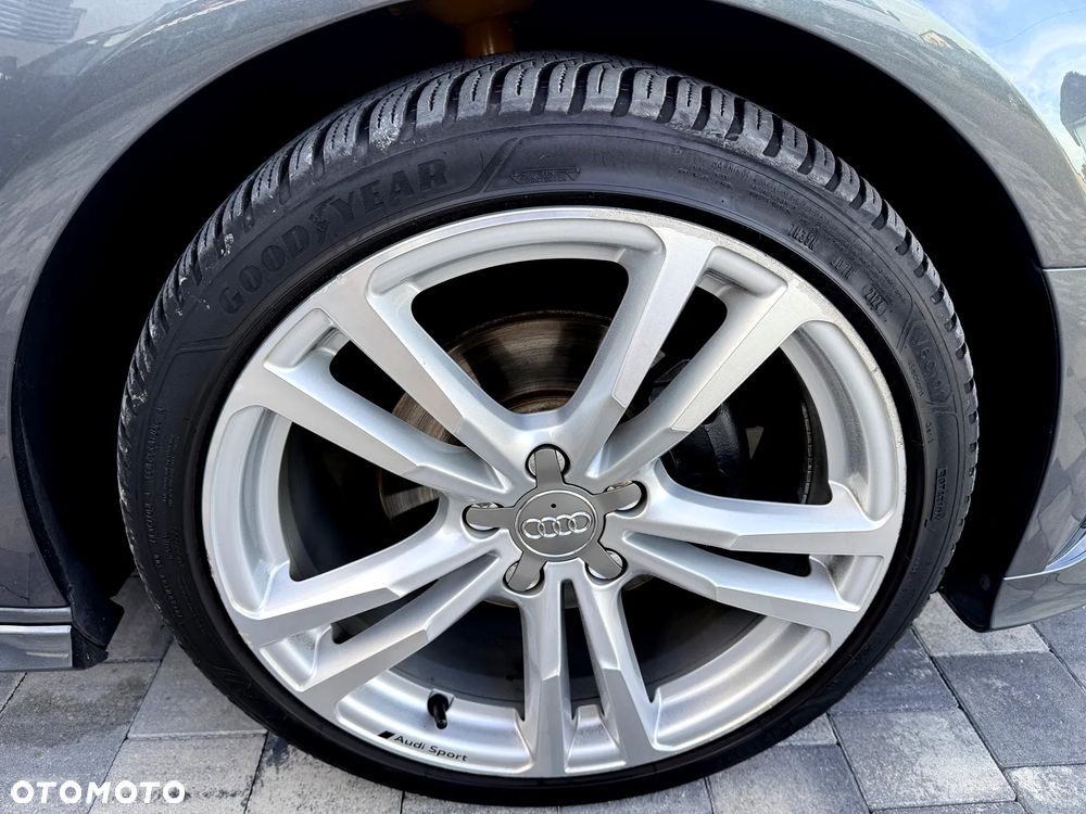 Audi A3 Sportback 2.0 TDI S line Sportpaket - 31