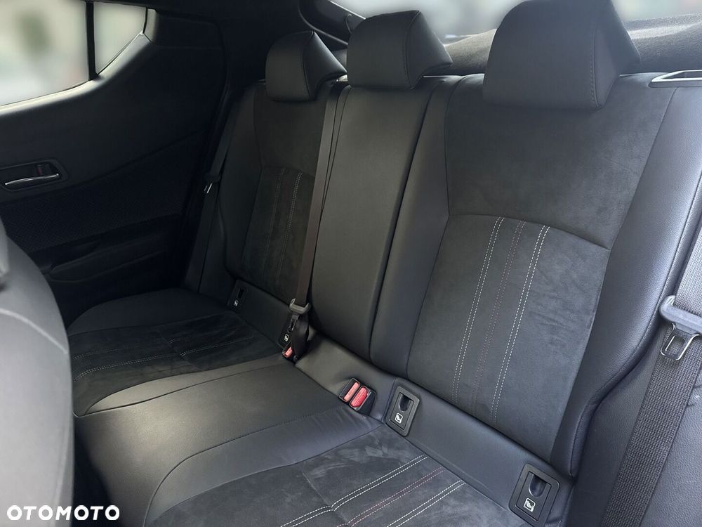 Toyota C-HR 2.0 Hybrid GR Sport - 12