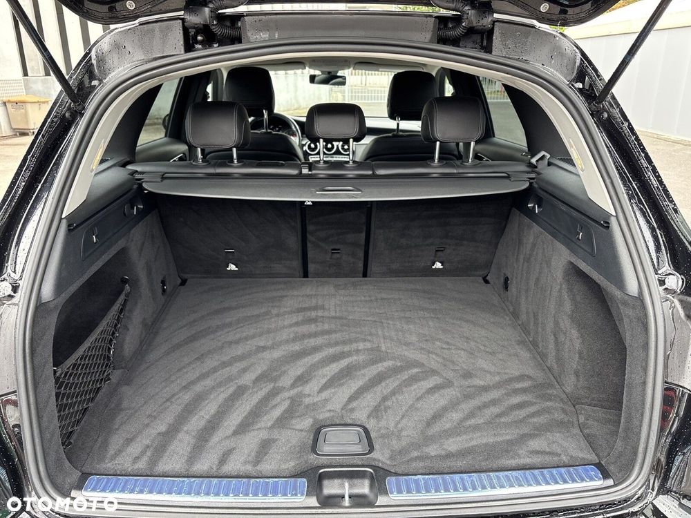 Mercedes-Benz GLC - 26