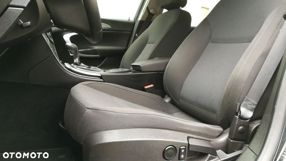 Opel Insignia 1.6 SIDI Turbo Edition - 13