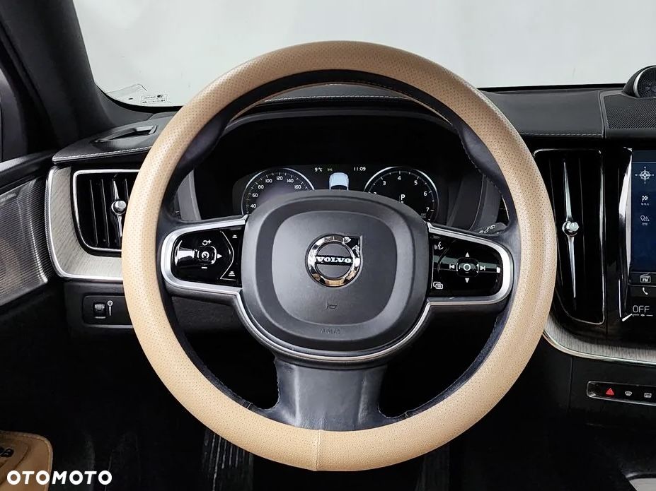 Volvo XC 60 - 10