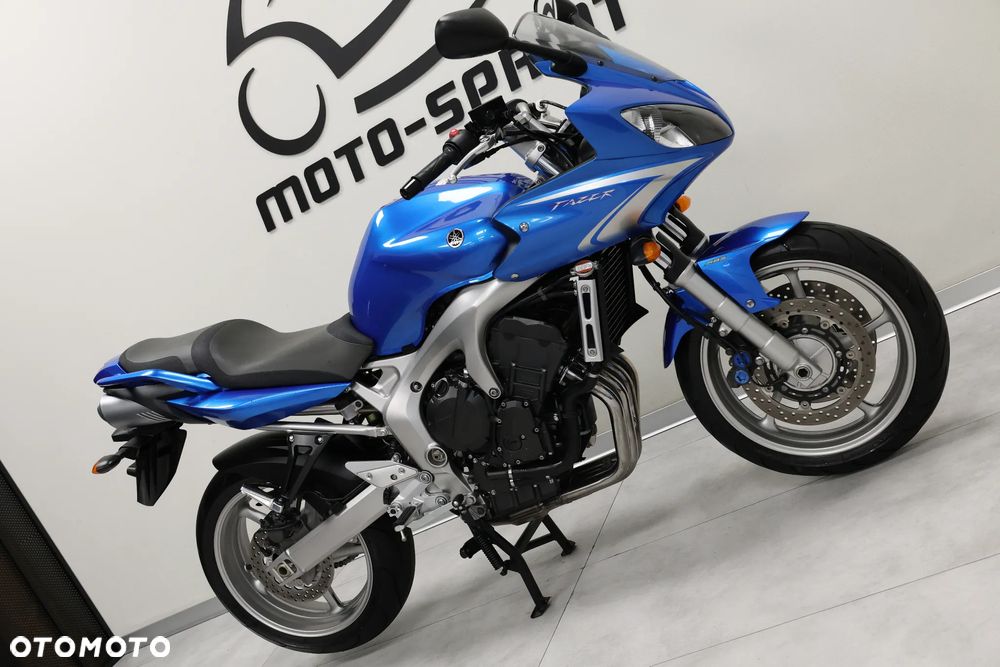 Yamaha FZ - 8