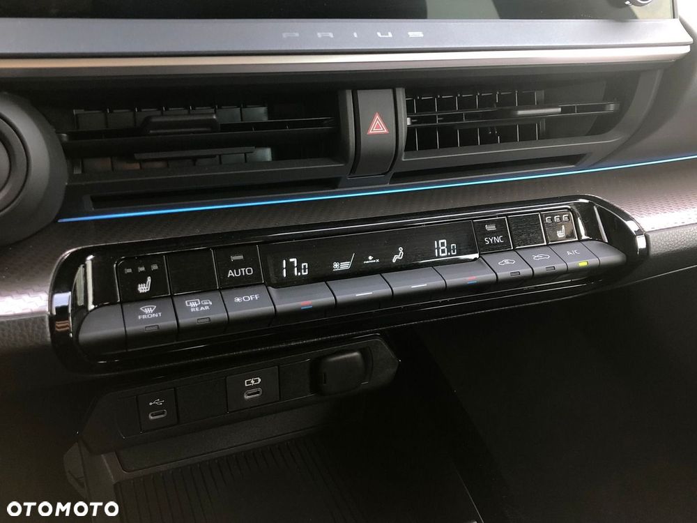 Toyota Prius - 17