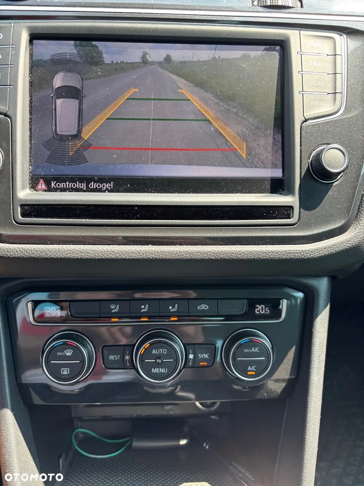 Volkswagen Tiguan - 13
