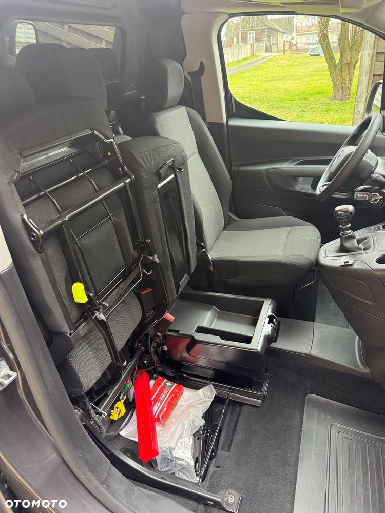 Toyota Proace City - 35