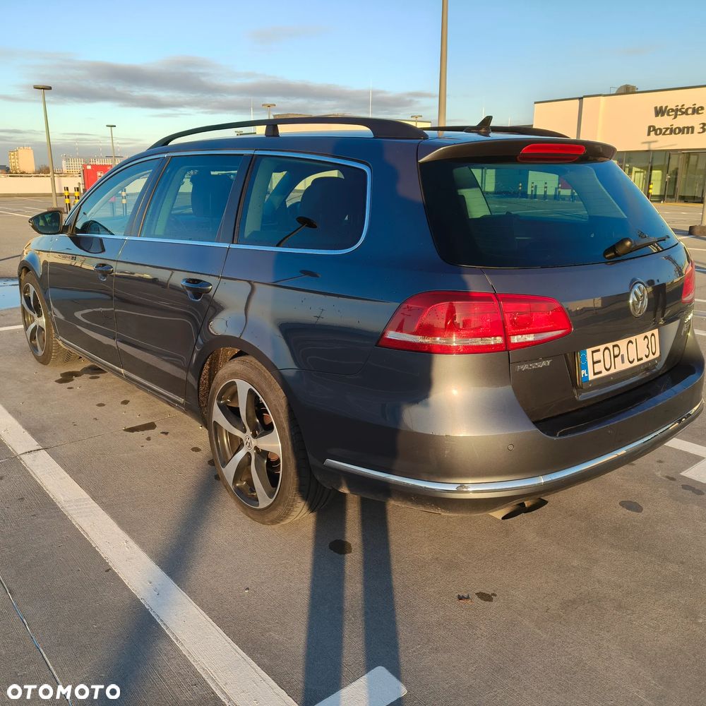 Volkswagen Passat - 5