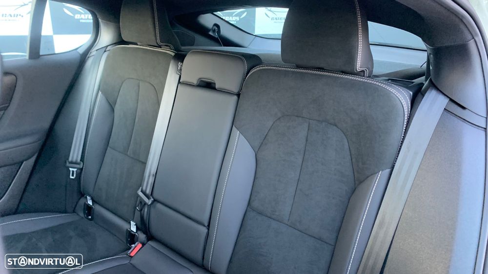 Volvo C40 Recharge 82 kWh Single M. Extended Range RWD Plus - 22