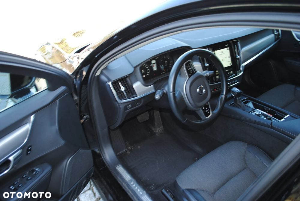 Volvo V90 B4 D Geartronic Momentum Pro - 24