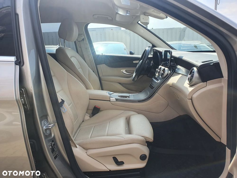 Mercedes-Benz GLC 200 d 4-Matic Business Edition - 17