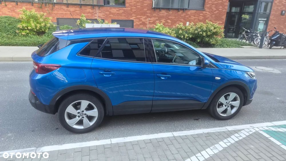 Opel Grandland X 1.2 T GPF Design&Tech S&S - 21