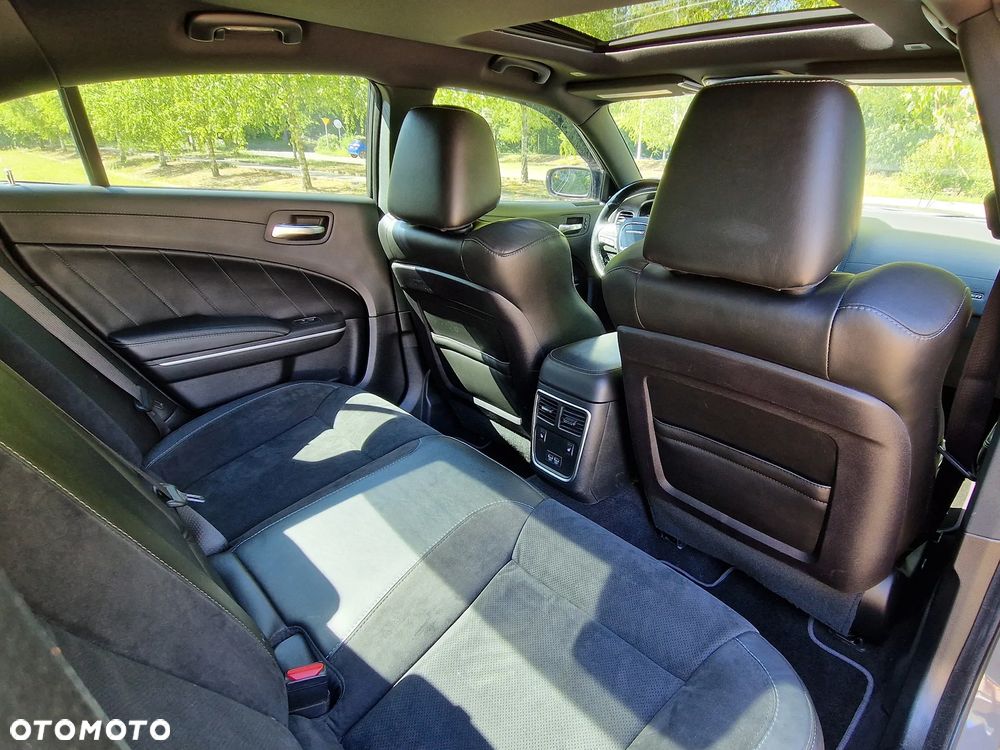 Dodge Charger 5.7 R/T - 5