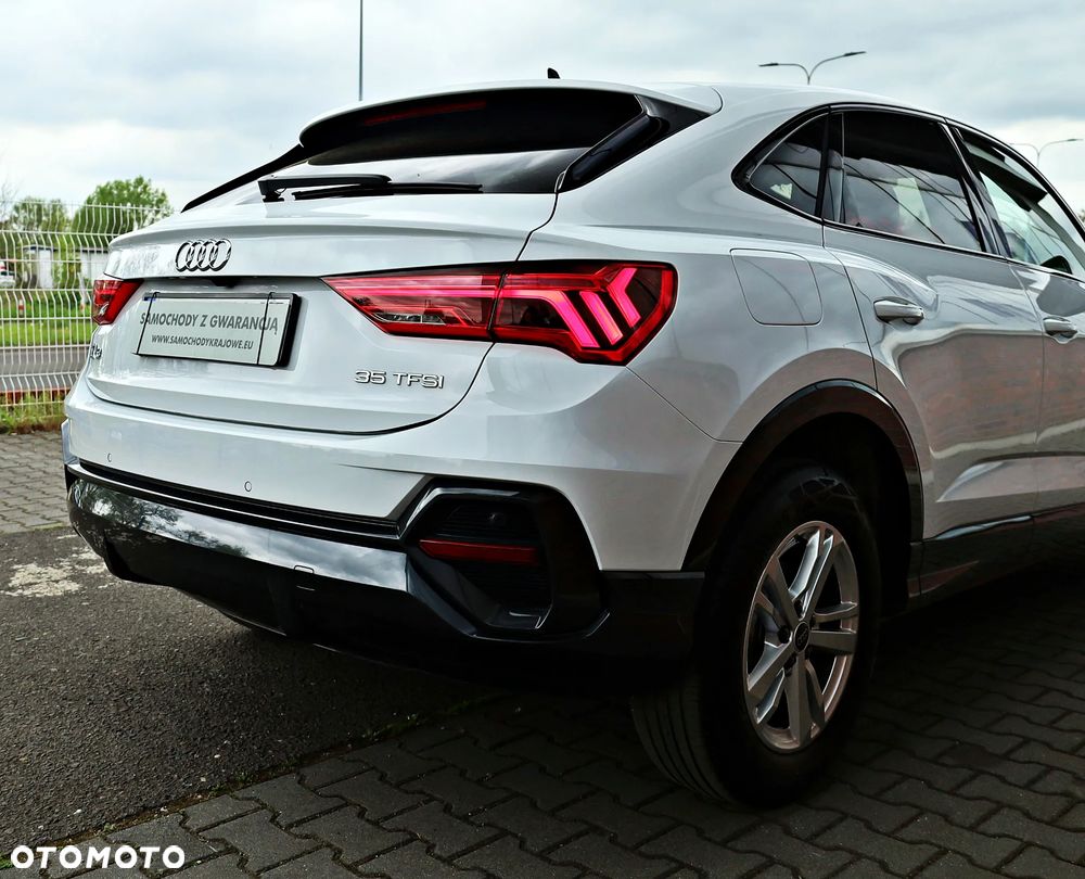 Audi Q3 Sportback - 14
