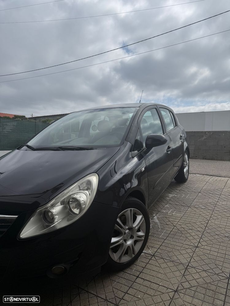 Opel Corsa 1.3 CDTI Enjoy EcoFLEX - 2