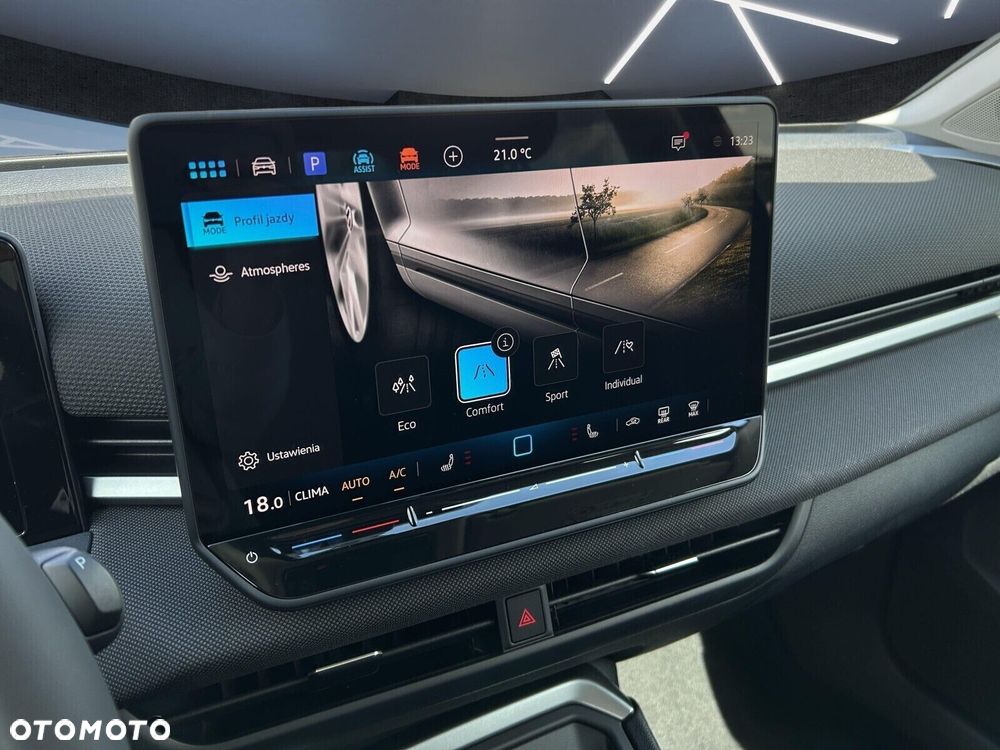 Volkswagen T-Roc 1.5 eTSI Life DSG - 23
