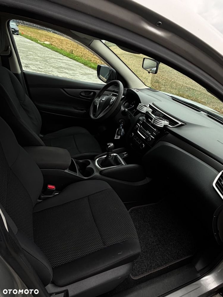 Nissan Qashqai 1.2 DIG-T Visia - 14