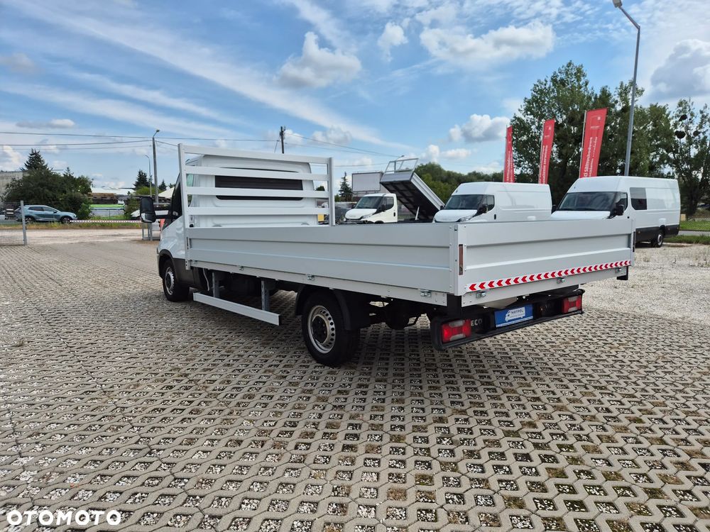 Iveco Daily 35S16, nowa skrzynia 4,40m x 2,30m, klimatyzacja, rozstaw osi 4.10m - 7