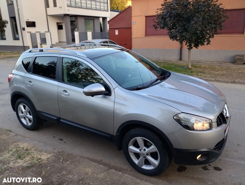 Nissan Qashqai+2 1.6 dCi DPF 4x4 Start/Stop tekna - 4