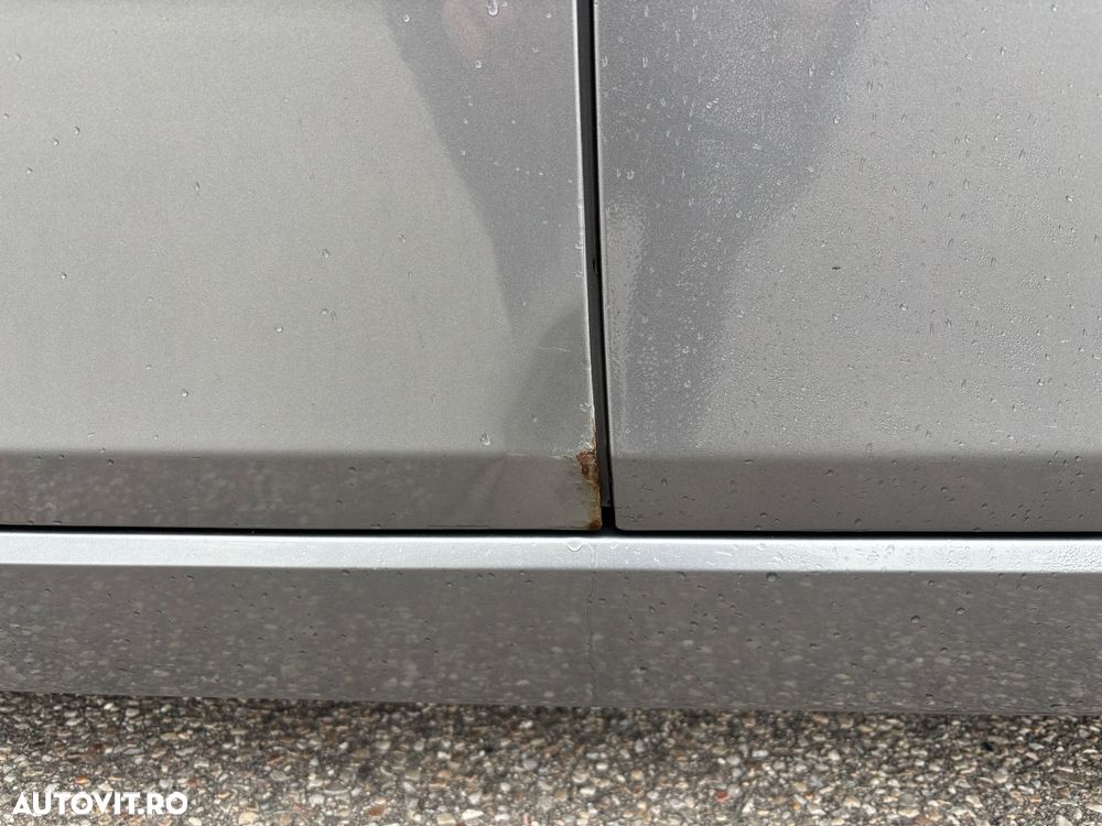 BMW Seria 5 520d - 12