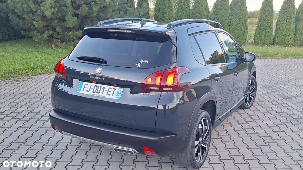 Peugeot 2008 - 11