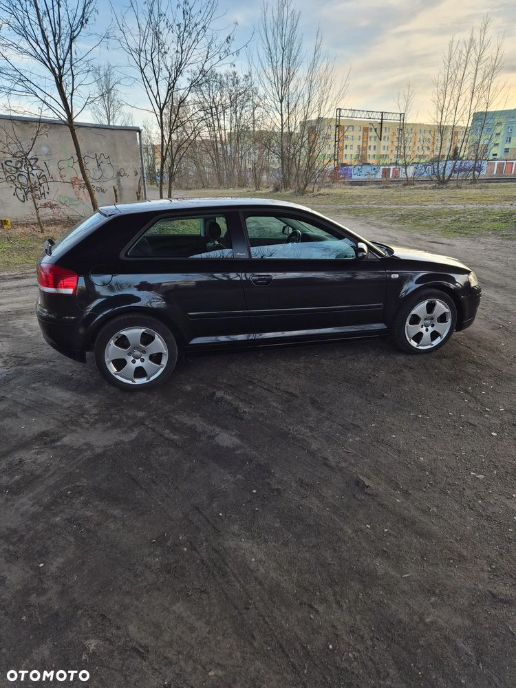 Audi A3 3-drzwiowe 2.0 TDI Quattro Ambiente - 12