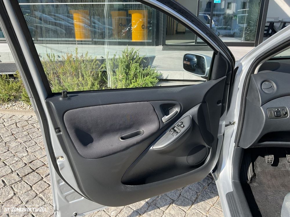 Toyota Yaris 1.0 In-Pack - 16