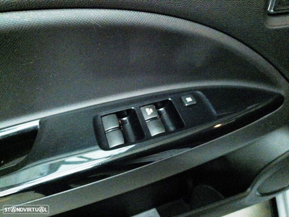 Mitsubishi Space Star 1.2 Intense Connect Edition - 17