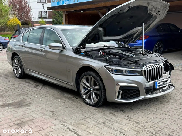 BMW Seria 7 750d xDrive sport