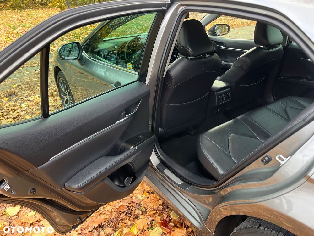 Toyota Camry 2.5 Hybrid Executive CVT - 15