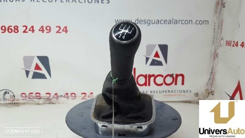 MANÍPULO DA ALAVANCA DE VELOCIDADES VOLKSWAGEN POLO (6R1) 1.6 TDI - 1