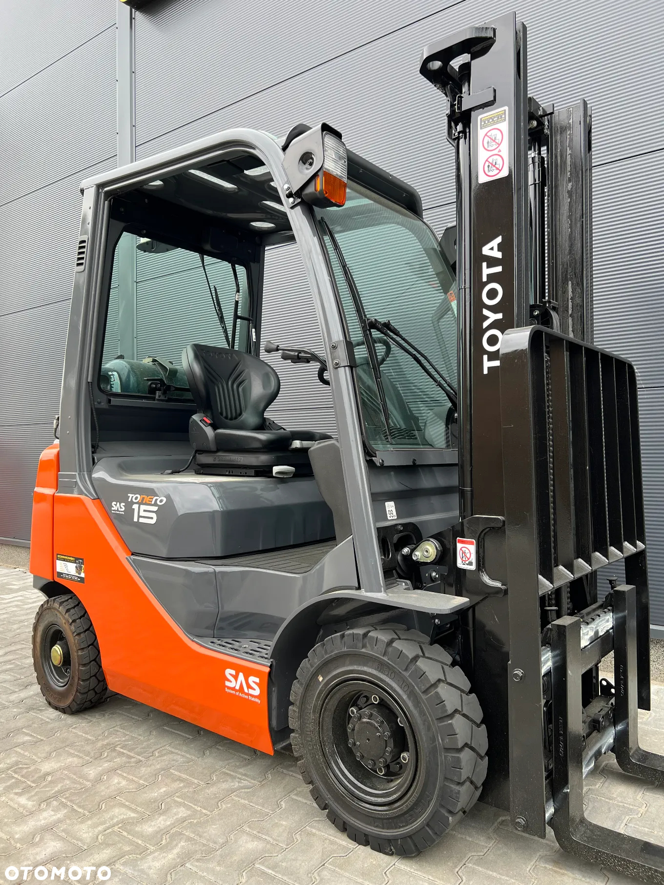 Toyota 02-8FGF15 - 3