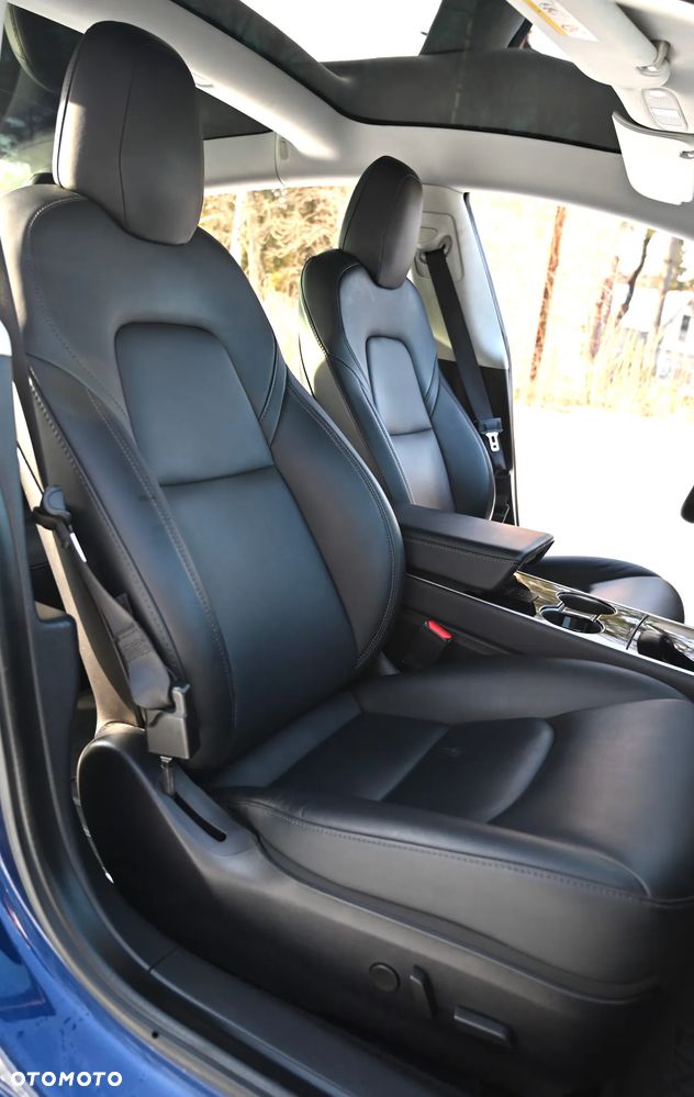 Tesla Model 3 Long Range AWD - 34